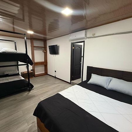 Bunker593 Inn 特纳 外观 照片